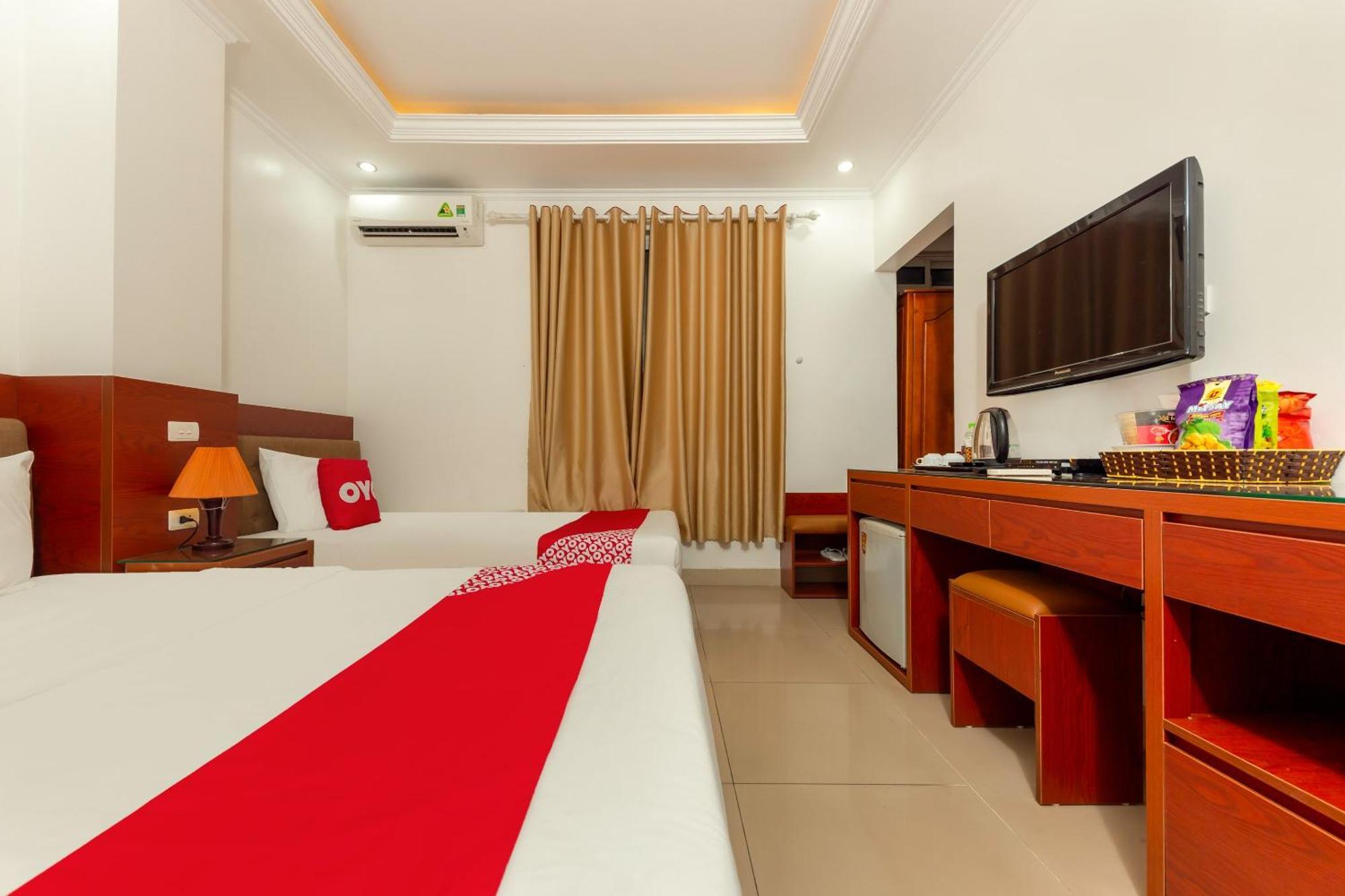 Super Oyo Capital O 387 Bach Duong Hotel Ханой Экстерьер фото