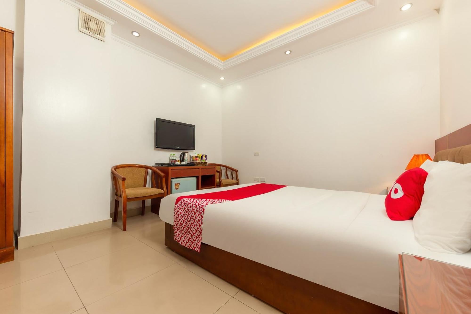 Super Oyo Capital O 387 Bach Duong Hotel Ханой Экстерьер фото
