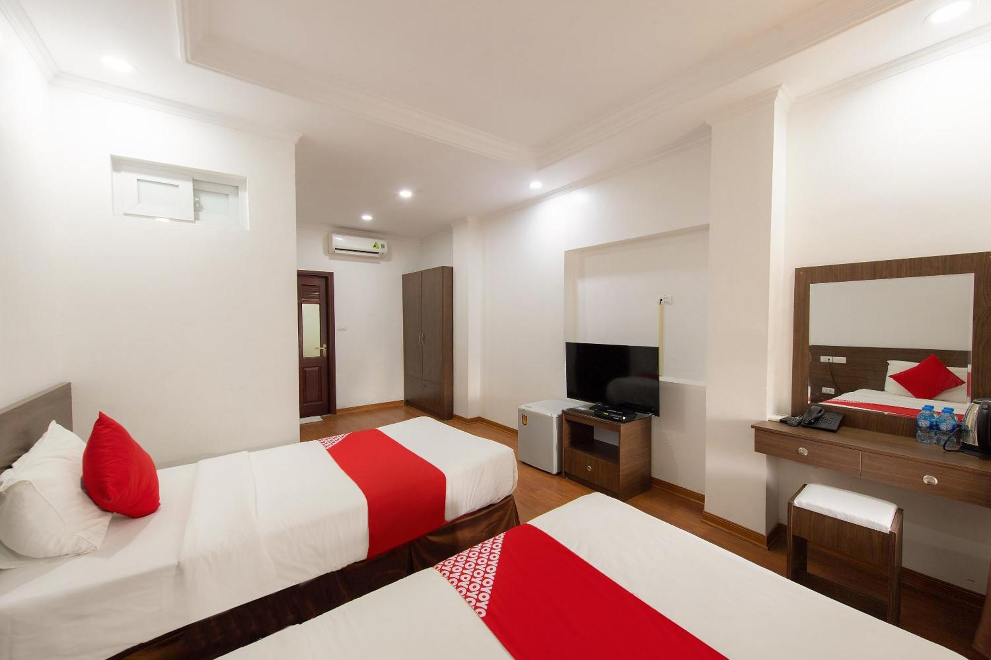 Super Oyo Capital O 387 Bach Duong Hotel Ханой Экстерьер фото