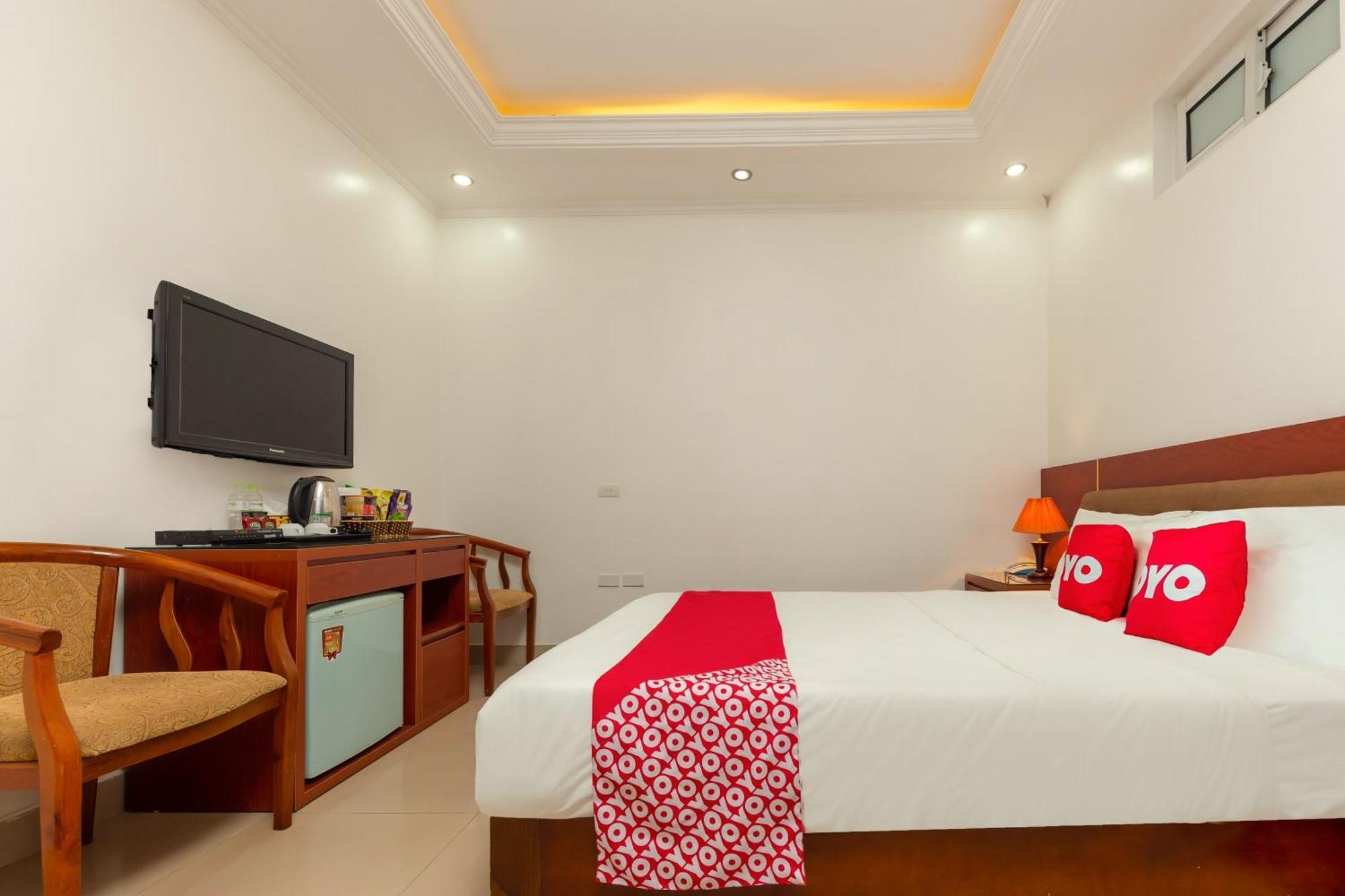 Super Oyo Capital O 387 Bach Duong Hotel Ханой Экстерьер фото